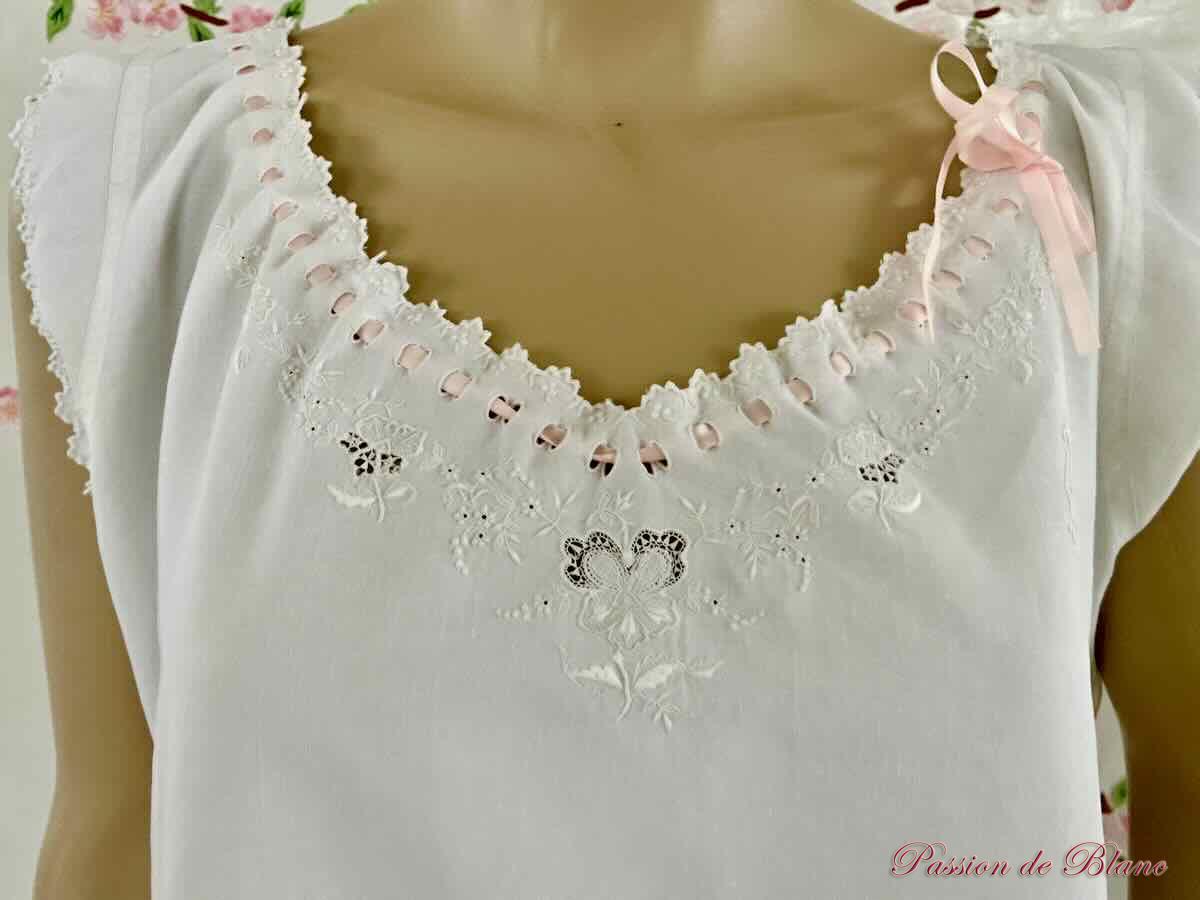 Chemise pour dame brodée main, toile de lin fin avec somptueuse broderie – Image 8