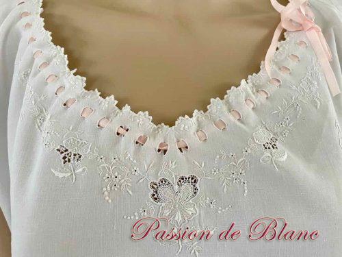 Chemise de jour somptueuse broderie