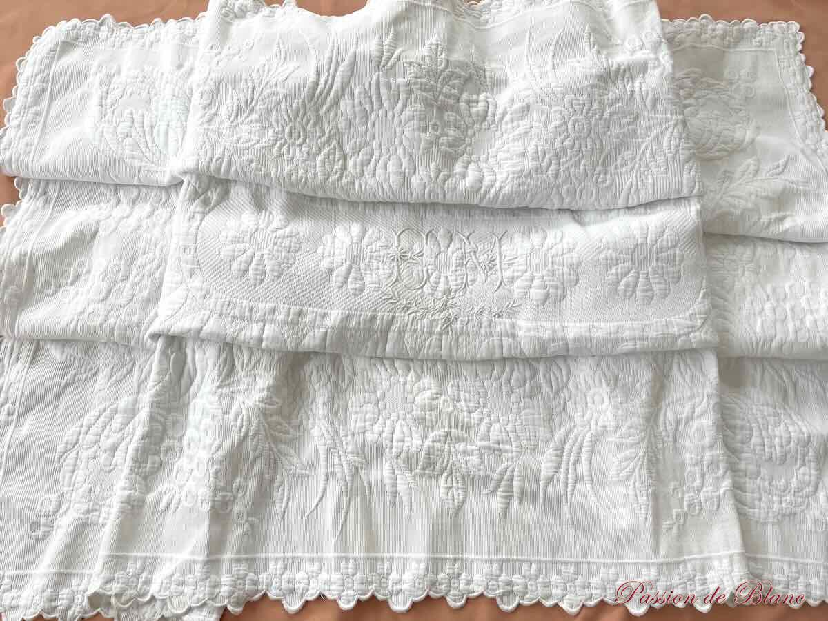 Couverture festonnée EM piqué Marseillais