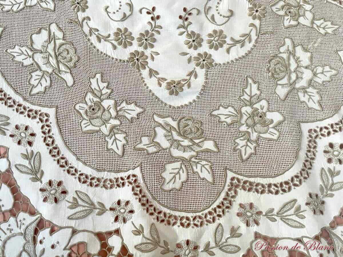 Grande nappe rectangle, broderie Richelieu fleurs toile lin broderie fil beige – Image 3