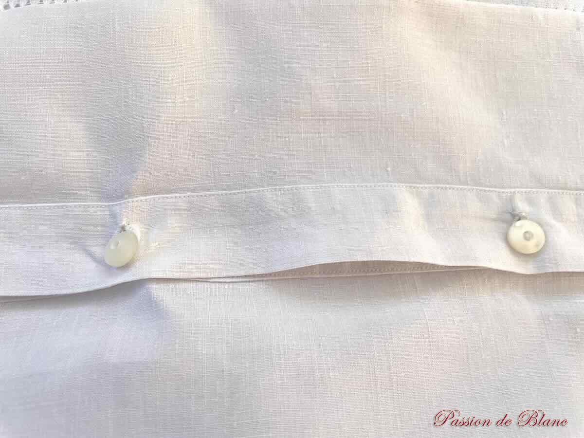 Paire de taies festonnées en fil de lin avec monogramme EV, broderies main – Image 5