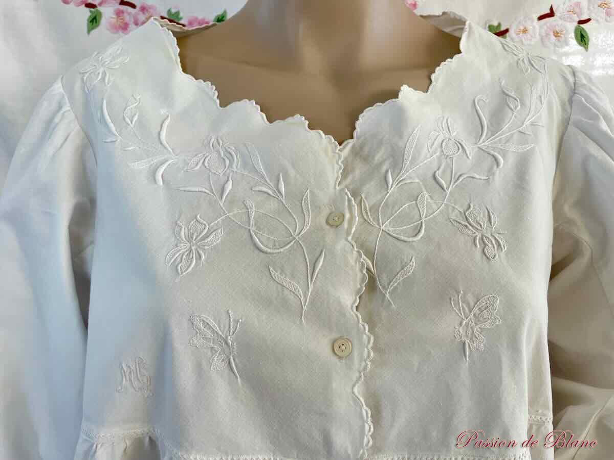 Chemise nuit broderie fleurs papillons
