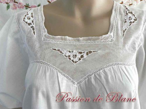 Robe hôtesse tulle broderie main