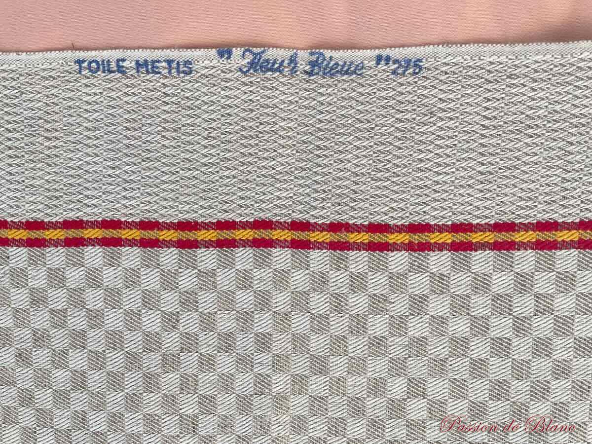 Lot six torchons fleur bleue, motifs sur toile lin coton de couleur bis – Image 6