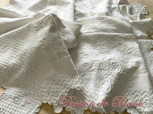 Courtepointe festonnée coton tissé