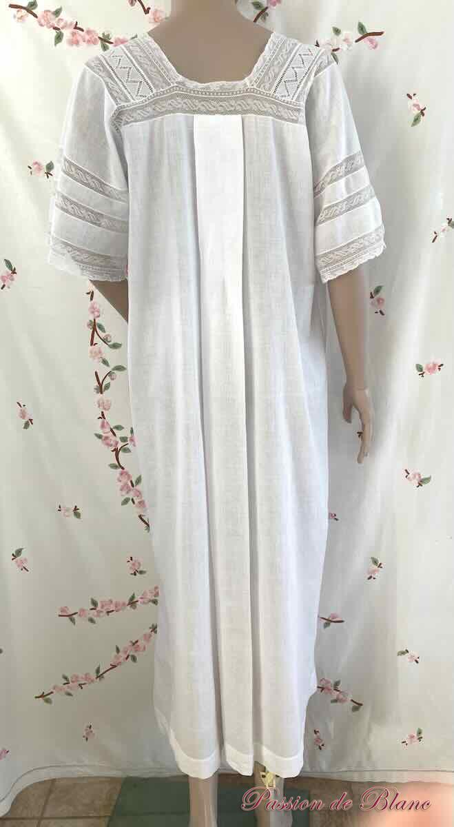 Chemise fine avec empiècement dentelle