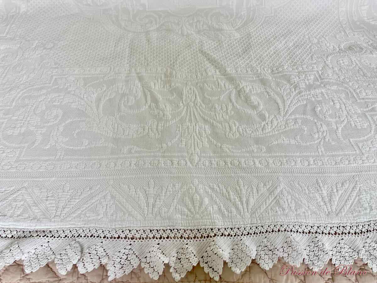 Couverture en piqué Marseillais, beau relief dentelle quatre côtés – Image 8