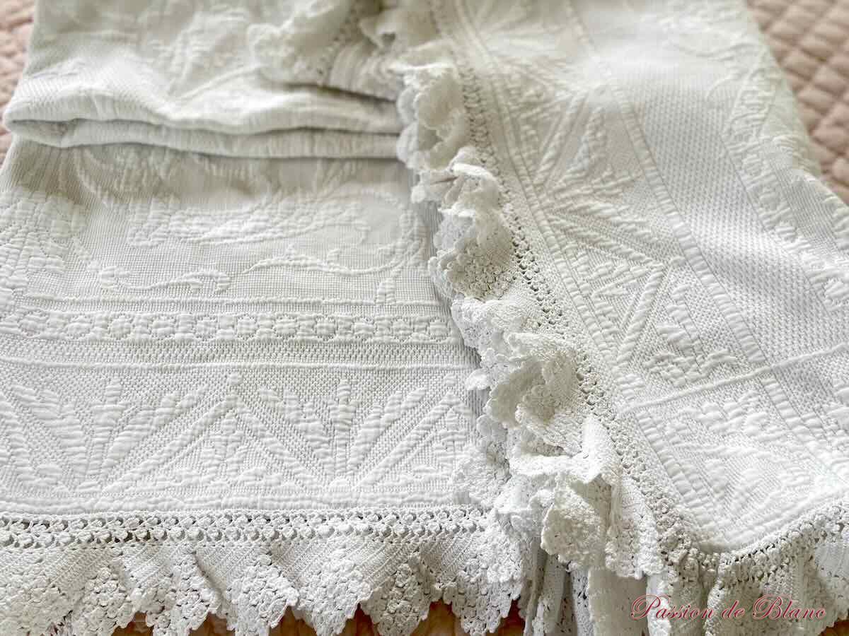 Couverture en piqué Marseillais et crochet