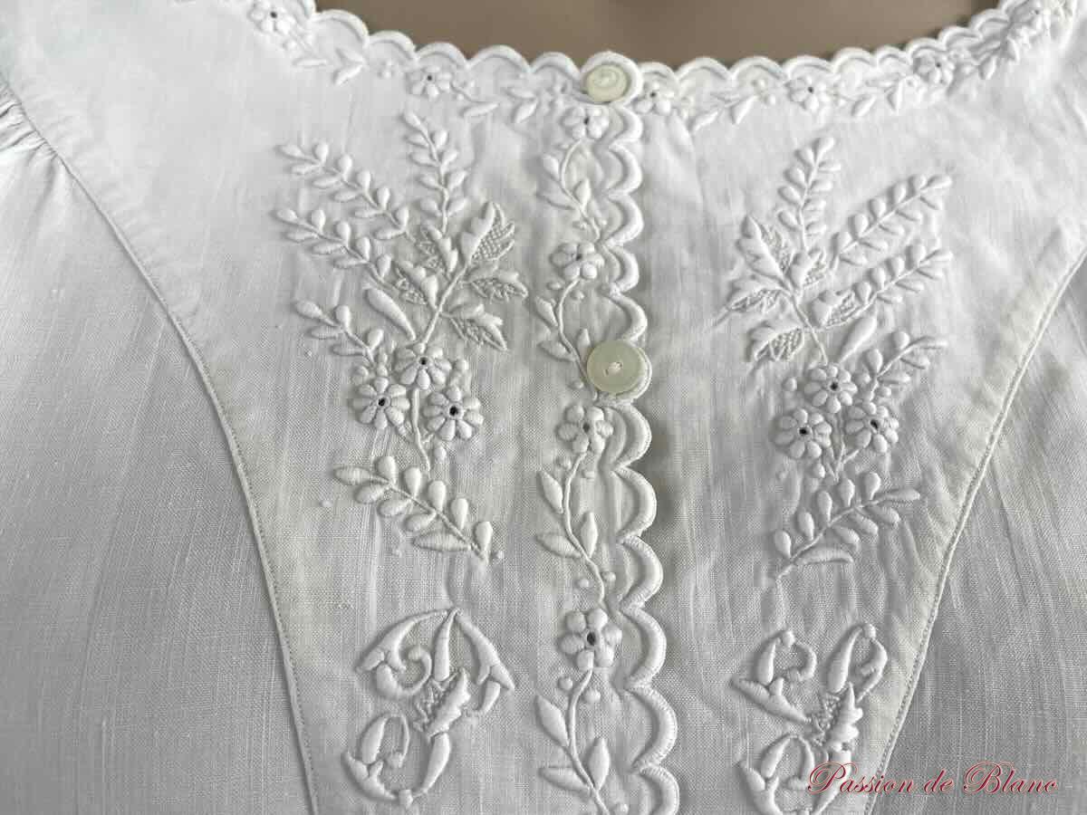 Chemise de jour lin empiècement brodé