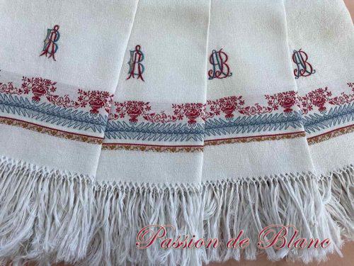 Serviettes invités motifs fleuris couleur