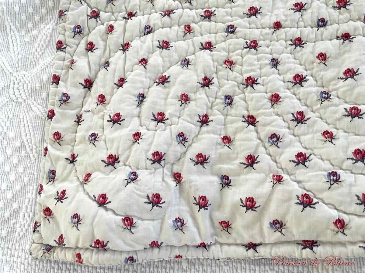 Courtepointe main: motifs à palmettes,petits motifs fleuris,époque XIX – Image 6