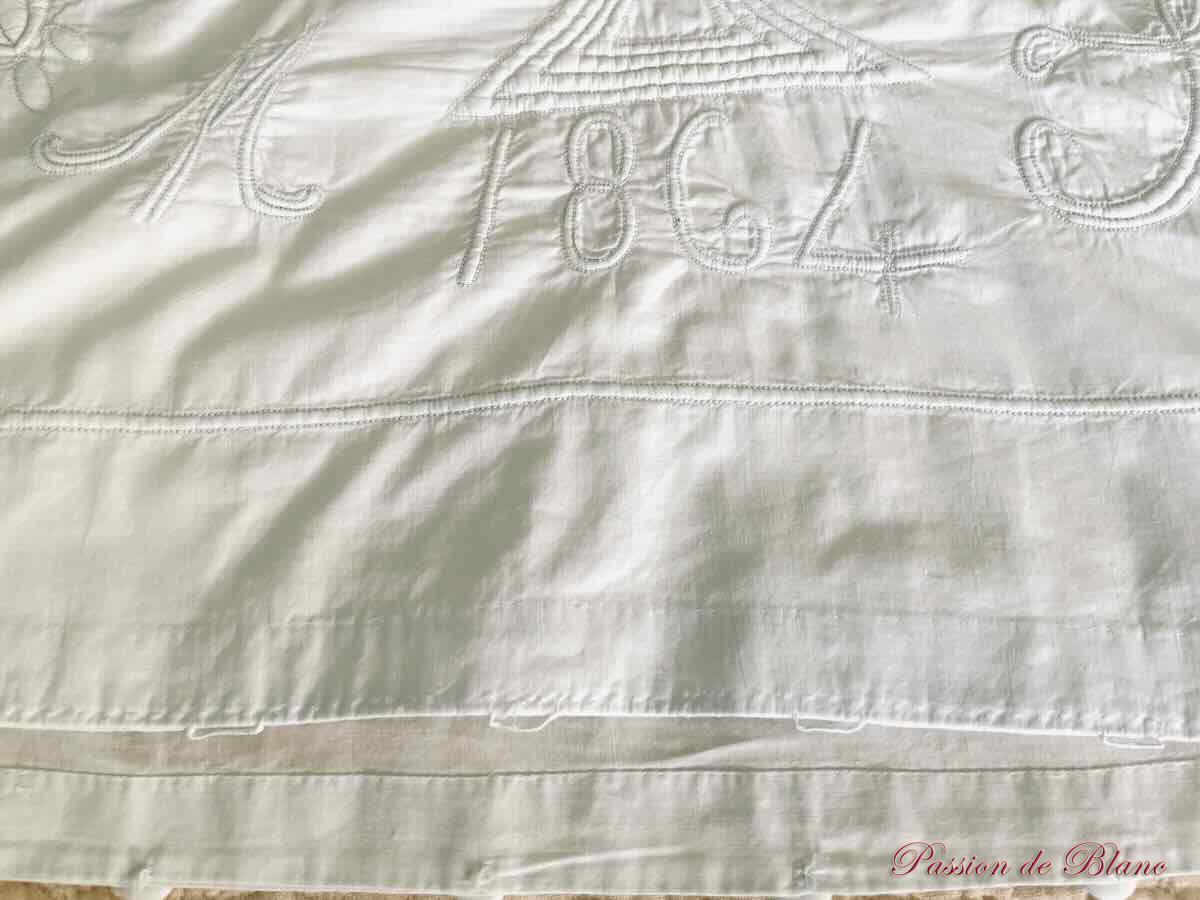 Rares enveloppes de paire taies d'apparat XIXeme broderie en boutis – Image 6