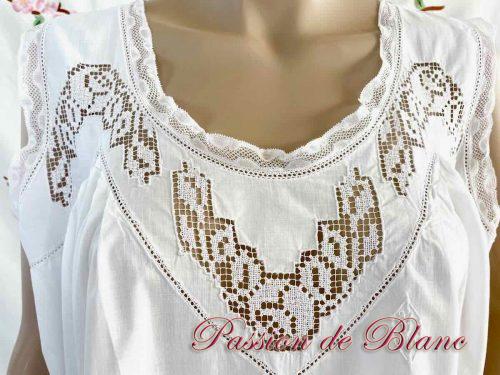 Chemise hôtesse broderie main