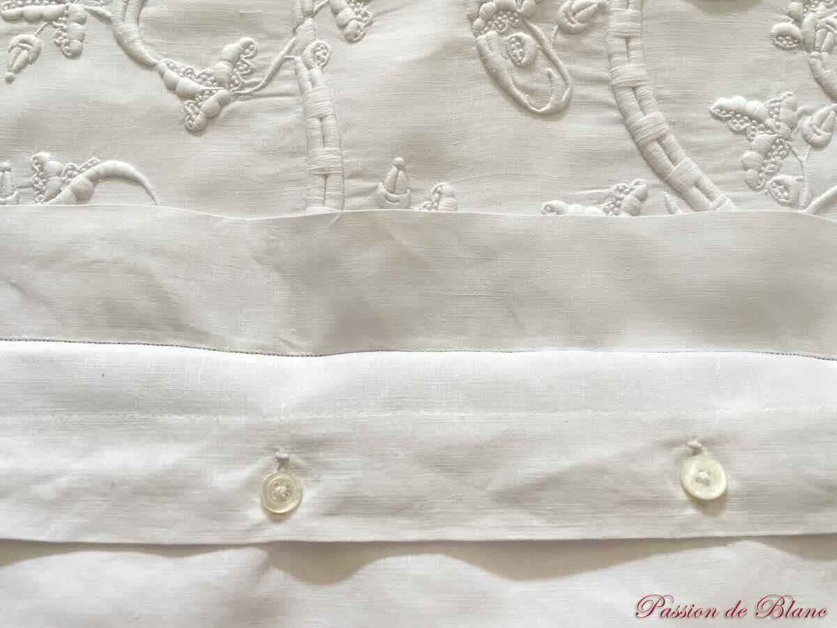 Somptueuse paire de taies "JV" fil lin ,imposantes broderies main – Image 4