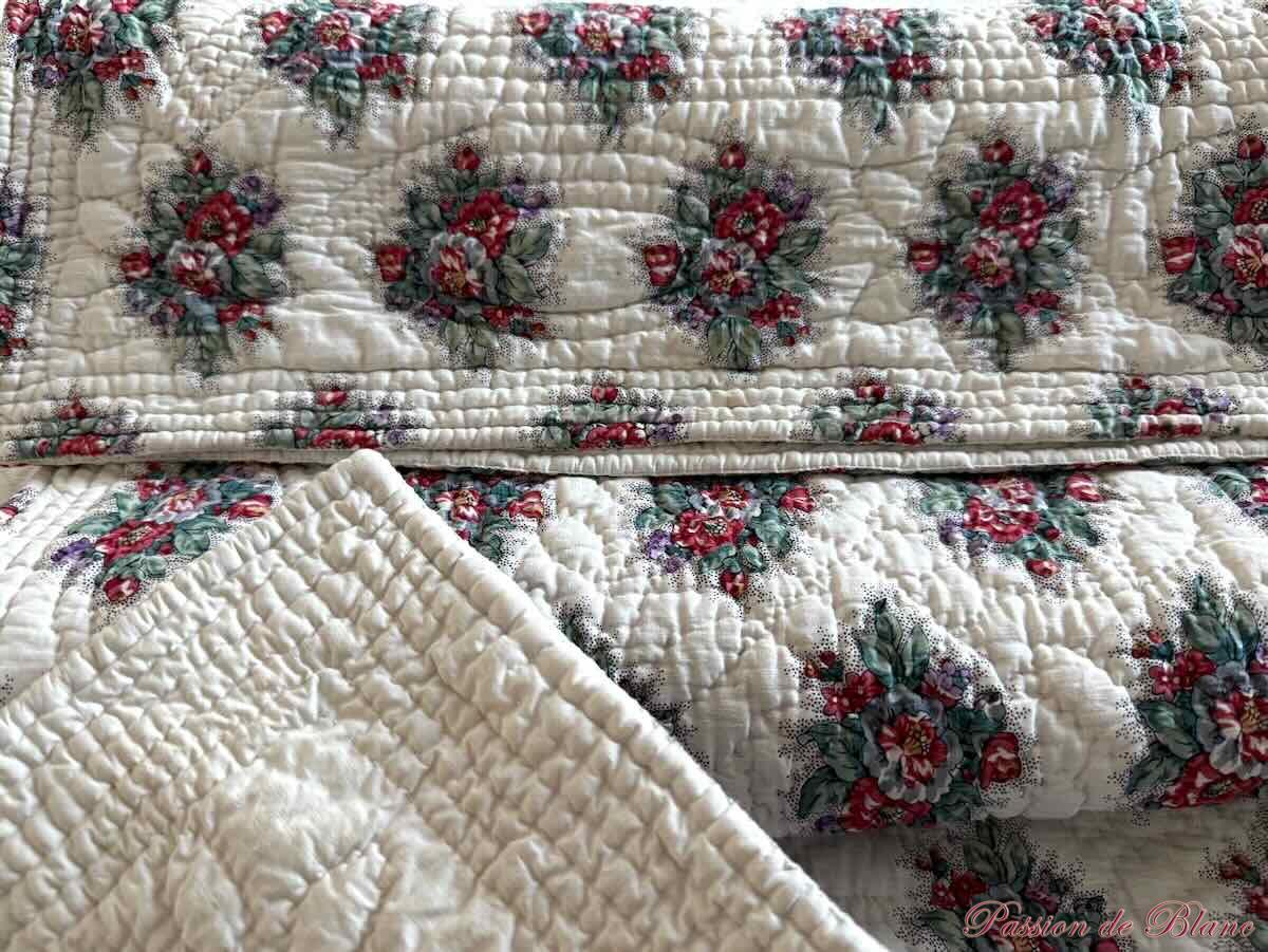Coutepointe piquée main motifs fleuris