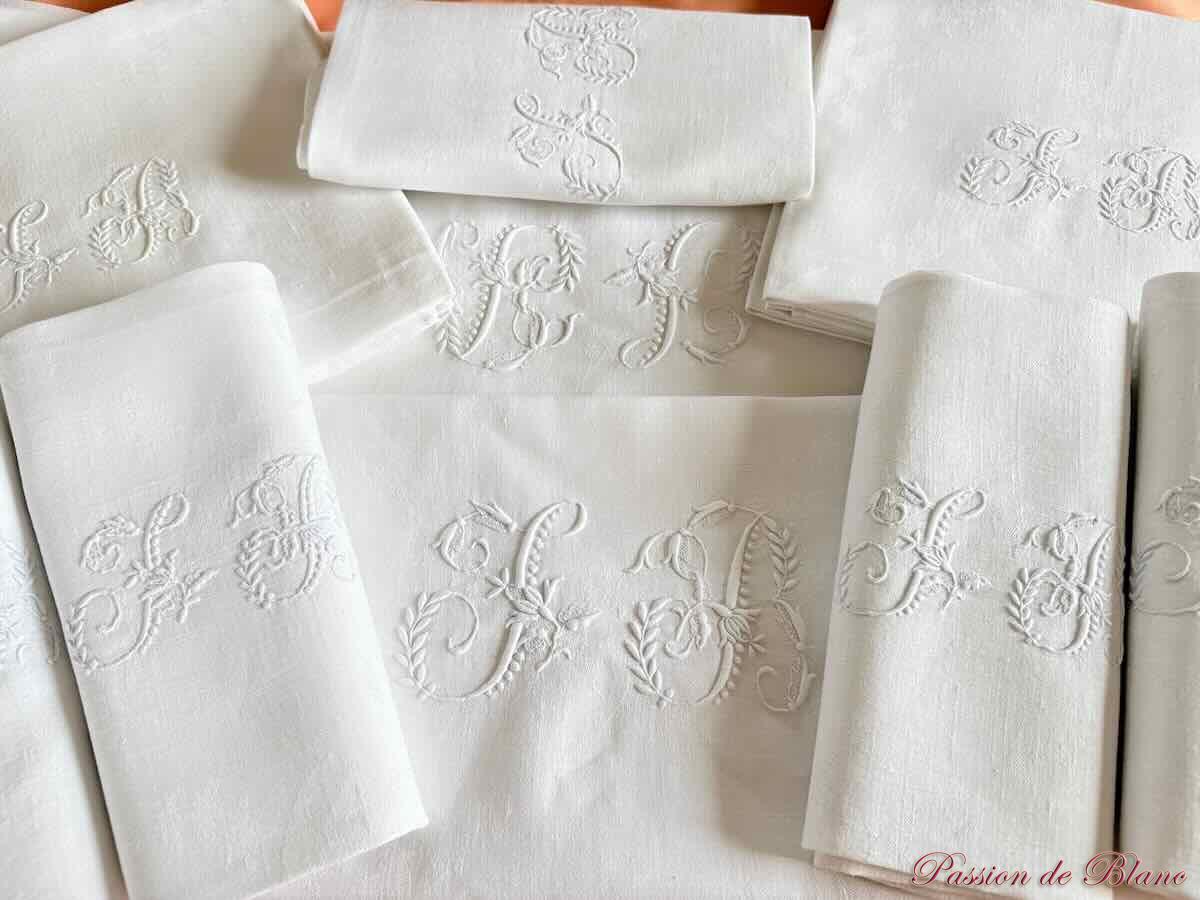 Service de table JB damas de lin oiseaux